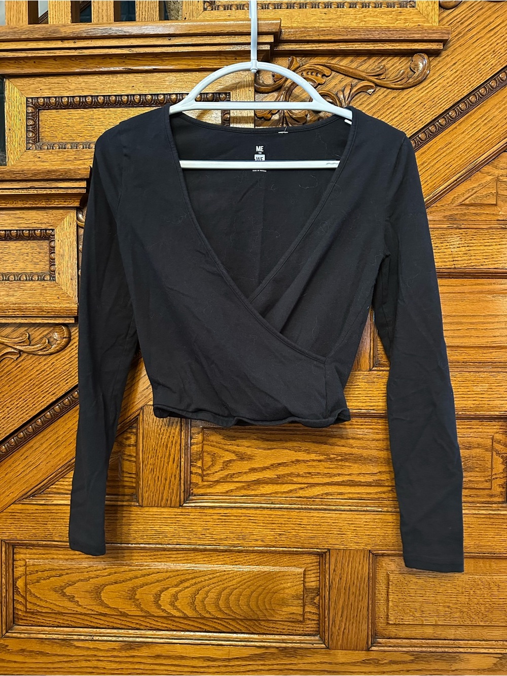 ME to WE Essentials Black Long Sleeve Wrap Crop Top Women’s Small